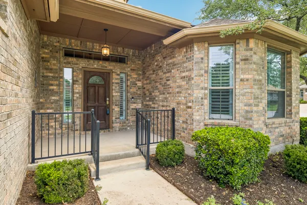 Property Slideshow image 2 of 40 | 4802 hidden springs trl, Georgetown, TX, 78633