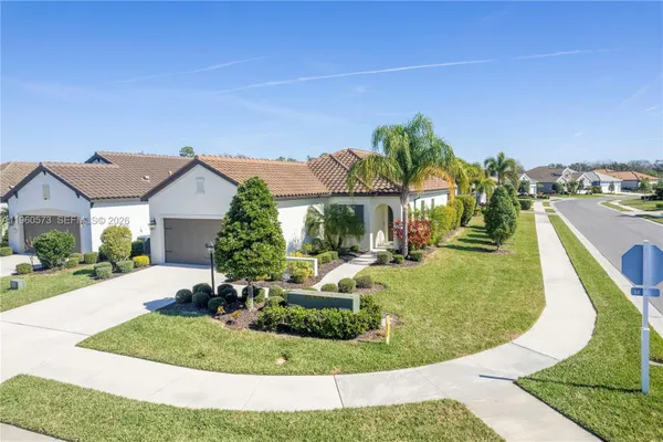 Property Slideshow image 2 of 61 | 3723 azurite way, Bradenton, FL, 34211