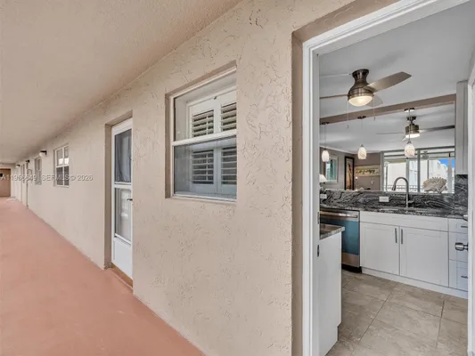 Property Slideshow image 2 of 50 | 201 se 11th ter 303, Dania Beach, FL, 33004