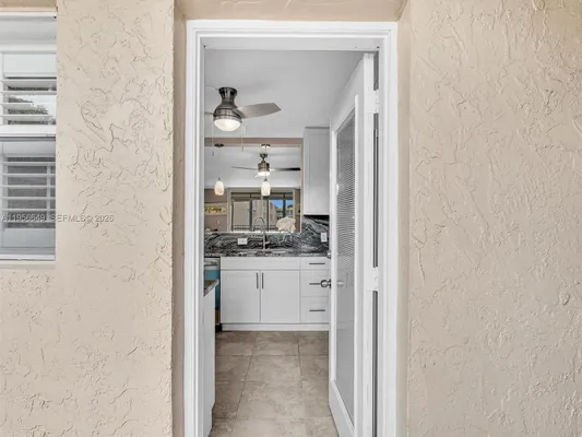 Property Slideshow image 3 of 50 | 201 se 11th ter 303, Dania Beach, FL, 33004