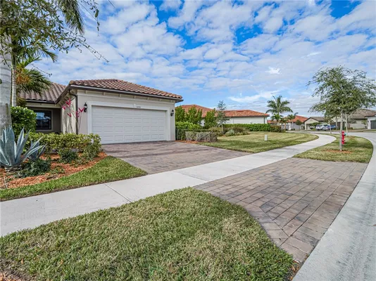 Property Slideshow image 3 of 31 | 5190 unity sq, Vero Beach, FL, 32967
