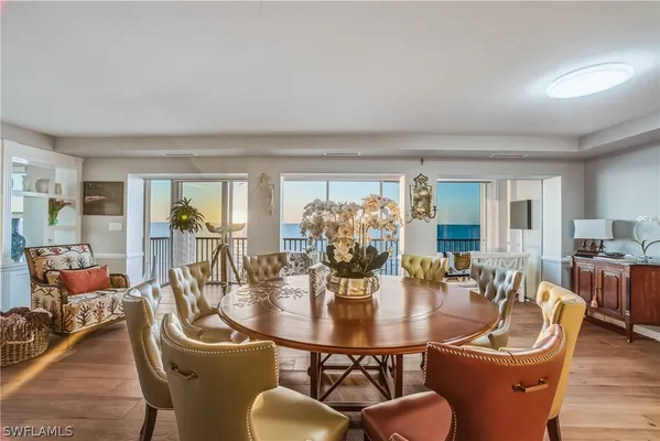 Property Slideshow image 3 of 20 | 3003 gulf shore blvd 701, Naples, FL, 34103