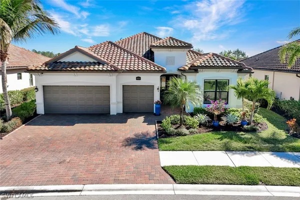 Property Slideshow image 2 of 39 | 28007 kerry ct, Bonita Springs, FL, 34135