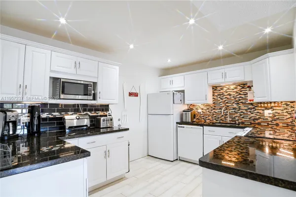 Property Slideshow image 3 of 52 | 4751 nw 21st st 401, Lauderhill, FL, 33313