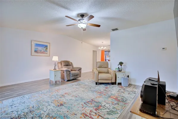 Property Slideshow image 3 of 30 | 3810 thunderbird hill cir, Sebring, FL, 33872