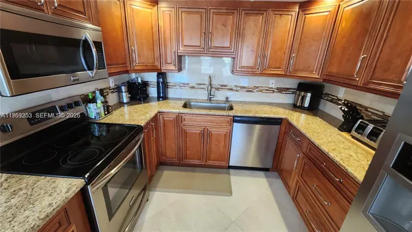 Property Slideshow image 3 of 41 | 4072 ventnor p 4072, Deerfield Beach, FL, 33442