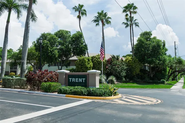 Property Slideshow image 2 of 38 | 7788 trent dr 311, Tamarac, FL, 33321