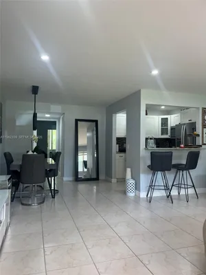 Property Slideshow image 2 of 19 | 35 camden b, West Palm Beach, FL, 33417