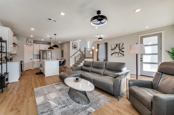 Property Slideshow image 3 of 26 | 3711 rosemont dr, Prosper, TX, 75078