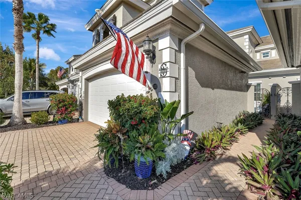 Property Slideshow image 3 of 48 | 9270 campanile cir 102, Naples, FL, 34114