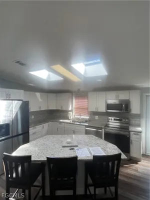 Property Slideshow image 3 of 20 | 173 belle isle cir, Naples, FL, 34112