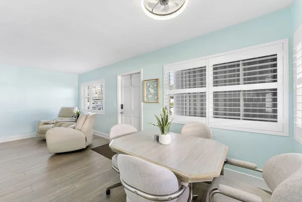 Property Slideshow image 3 of 21 | 3322 cynthia ln 102, ,, FL, 33461