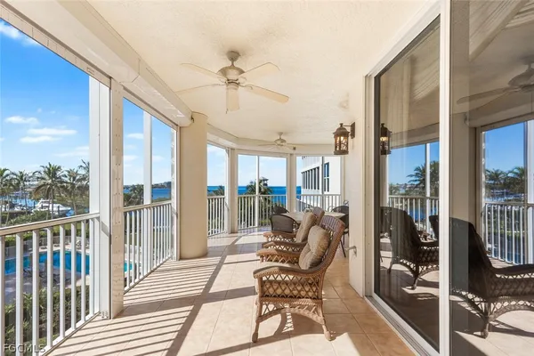 Property Slideshow image 2 of 38 | 14250 royal harbour ct 416, Fort Myers, FL, 33908