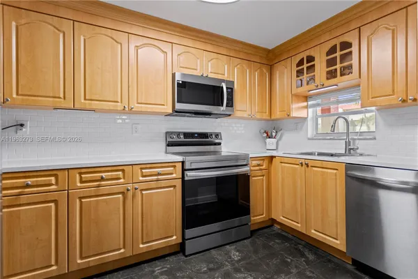Property Slideshow image 2 of 36 | 691 s hollybrook dr 26-105, Pembroke Pines, FL, 33025