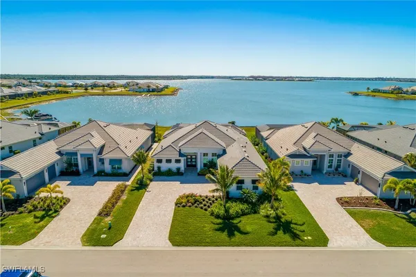 Property Slideshow image 3 of 50 | 17286 blue sapphire dr, Fort Myers, FL, 33913