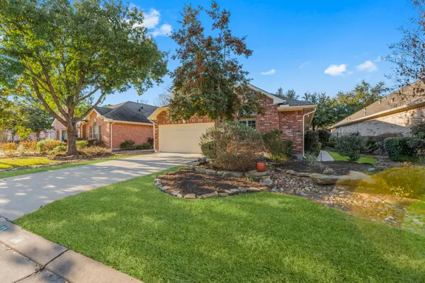 Property Slideshow image 2 of 23 | 23 arcadia way, Conroe, TX, 77384