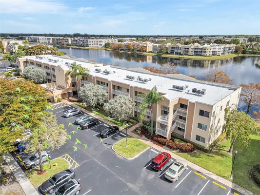 Property Slideshow image 2 of 62 | 7406 n devon dr 108, Tamarac, FL, 33321