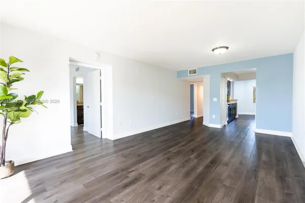 Property Slideshow image 3 of 39 | 1600 sw 127th way 305c, Pembroke Pines, FL, 33027