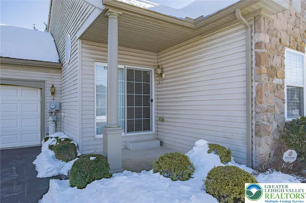 Property Slideshow image 3 of 39 | 2839 donegal dr, Lower Macungie Twp, PA, 18062