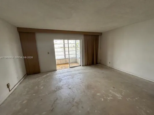 Property Slideshow image 2 of 11 | 4751 nw 21st st 114, Lauderhill, FL, 33313