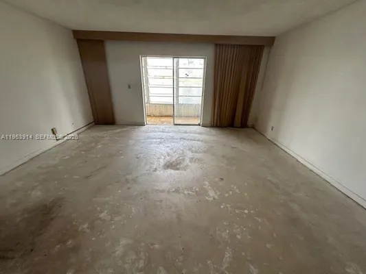 Property Slideshow image 3 of 11 | 4751 nw 21st st 114, Lauderhill, FL, 33313