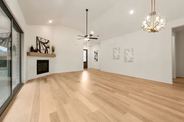 Property Slideshow image 3 of 30 | 4821 forest crest pkwy, Arlington, TX, 76005
