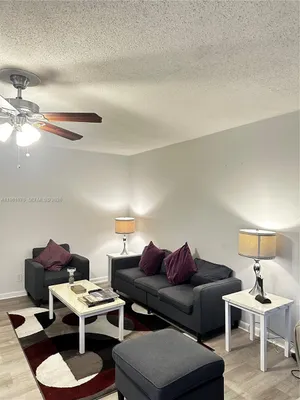 Property Slideshow image 2 of 17 | 220 cambridge i # 220, West Palm Beach, FL, 33417