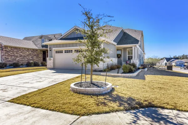 Property Slideshow image 3 of 28 | 815 saratoga ln, Georgetown, TX, 78633