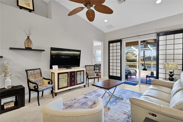 Property Slideshow image 3 of 36 | 6515 oxford cir 103c, Vero Beach, FL, 32966