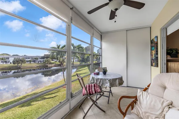 Property Slideshow image 2 of 30 | 2051 newport n # 2051, Deerfield Beach, FL, 33442