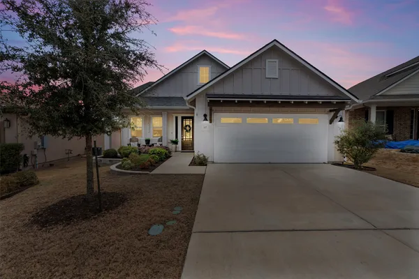 Property Slideshow image 3 of 39 | 117 daring paintbrush cv, San Marcos, TX, 78666
