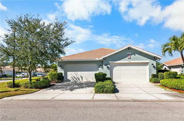 Property Slideshow image 2 of 50 | 10484 severino ln, Fort Myers, FL, 33913