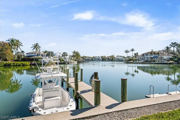 Property Slideshow image 2 of 45 | 1910 gulf shore blvd 107, Naples, FL, 34102