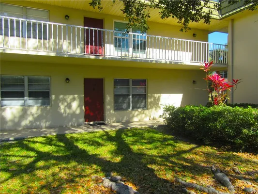 Property Slideshow image 2 of 30 | 45 vista gardens trl 106, Vero Beach, FL, 32962