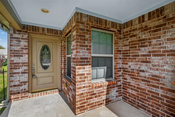 Property Slideshow image 2 of 25 | 2922 bur oak ct, Richmond, TX, 77469