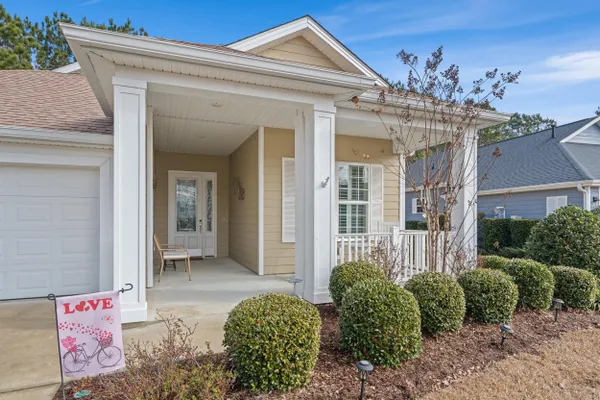 Property Slideshow image 3 of 49 | 1652 murrell pl, Murrells Inlet, SC, 29576