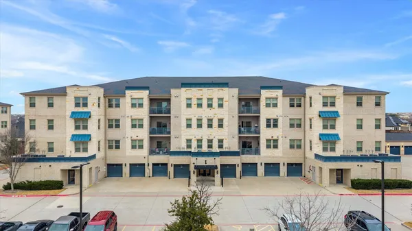 Property Slideshow image 2 of 31 | 651 n watters rd 5205, Allen, TX, 75013