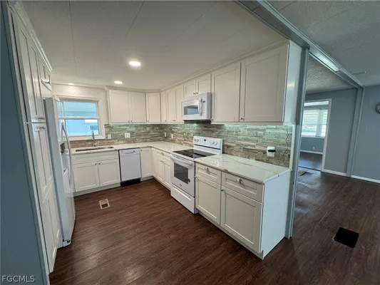 Property Slideshow image 3 of 18 | 12 san remo cir, Naples, FL, 34112