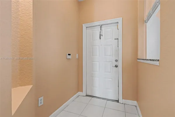 Property Slideshow image 2 of 56 | 7727 southampton ter apt 311, Tamarac, FL, 33321
