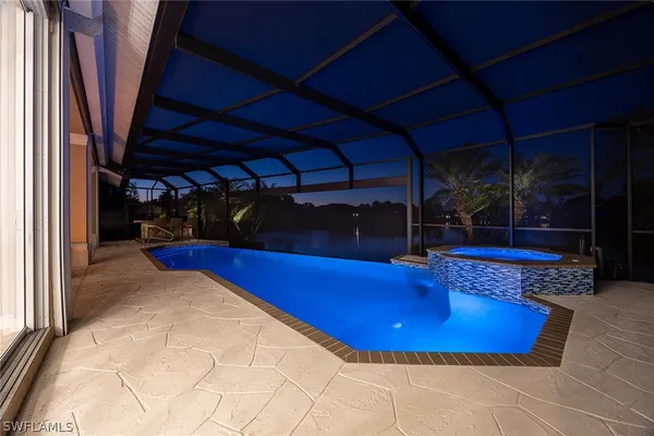 Property Slideshow image 3 of 50 | 8985 star tulip ct, Naples, FL, 34113