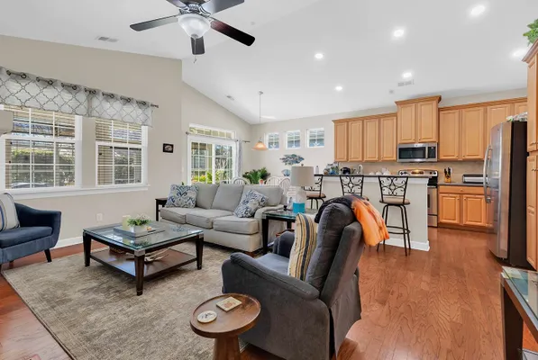 Property Slideshow image 3 of 22 | 1505 berkshire ave, Myrtle Beach, SC, 29577