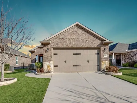 Property Slideshow image 3 of 39 | 1884 marsh point dr, Frisco, TX, 75036