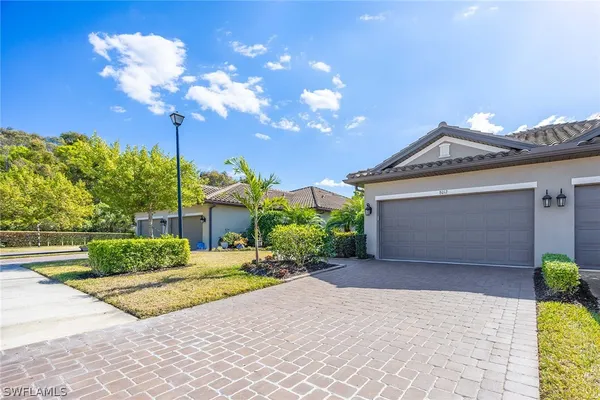 Property Slideshow image 3 of 45 | 8012 calle canovas ct, Naples, FL, 34114