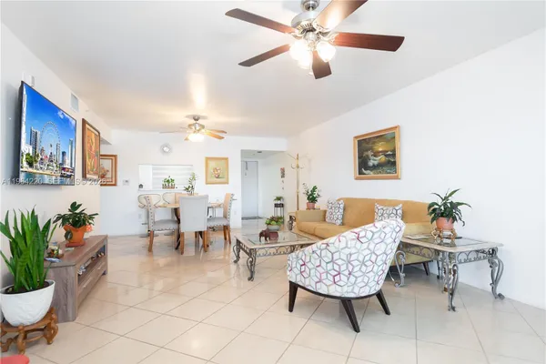 Property Slideshow image 3 of 32 | 571 sw 141st ave 207n, Pembroke Pines, FL, 33027
