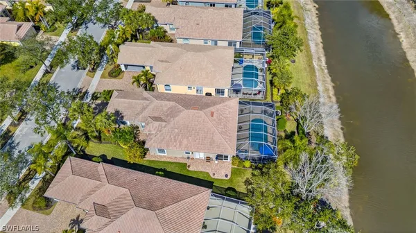 Property Slideshow image 2 of 50 | 28313 nautica ln, Bonita Springs, FL, 34135