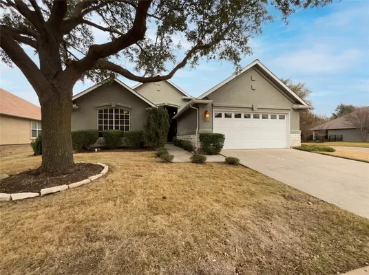 Property Slideshow image 2 of 23 | 9700 pinewood dr, Denton, TX, 76207