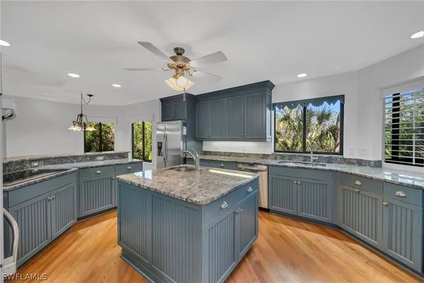 Property Slideshow image 3 of 28 | 27008 oakwood lake dr, Bonita Springs, FL, 34134