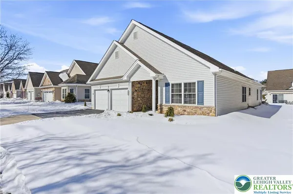 Property Slideshow image 3 of 37 | 18 devonshire dr, Easton, PA, 18045