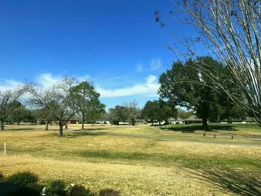 Property Slideshow image 3 of 25 | 2735 s peach hollow cir, Pearland, TX, 77584