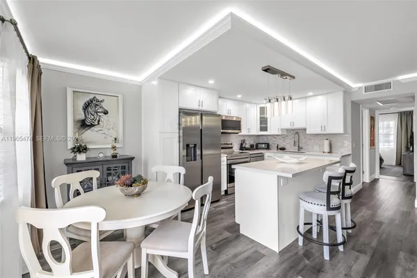 Property Slideshow image 3 of 31 | 152 dorset d 152, Boca Raton, FL, 33434